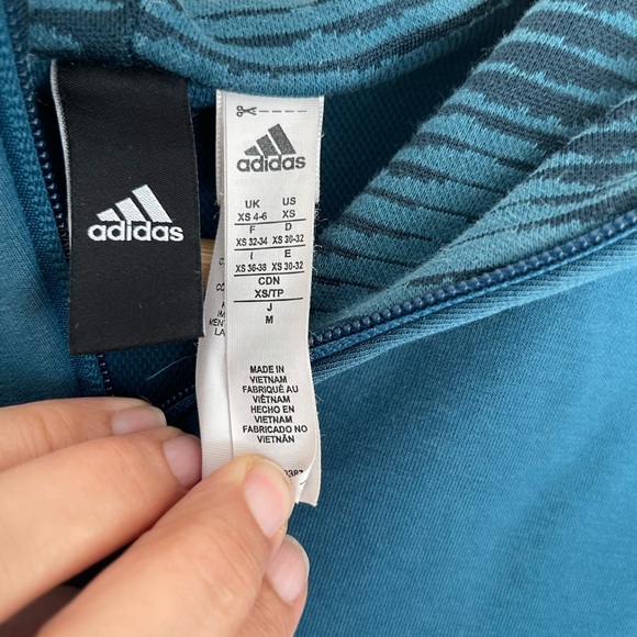 Adidas Jacket with Hood - Picture 4 of 9